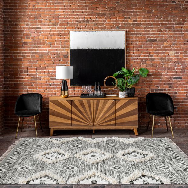 centeral diamonds kilim