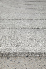 wavy grey handtufted